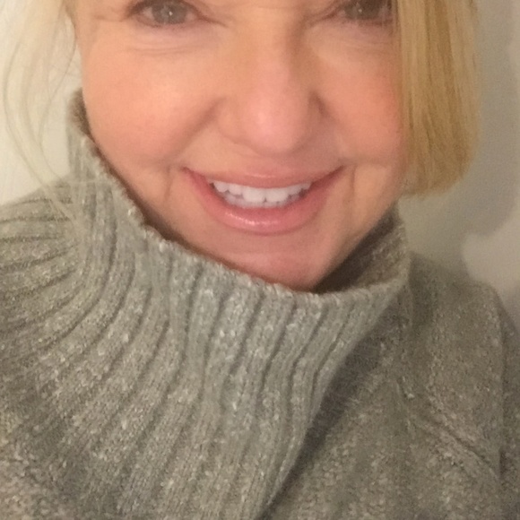 Meet your Posher, Lisa - Picture 1 of 1